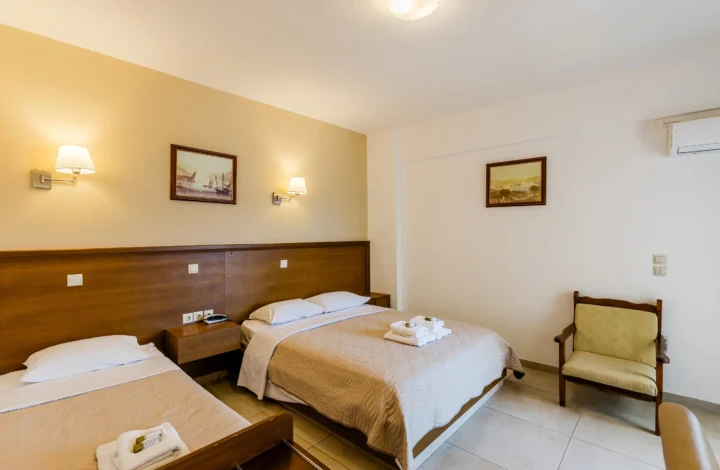 Triple Room with Partial Sea View