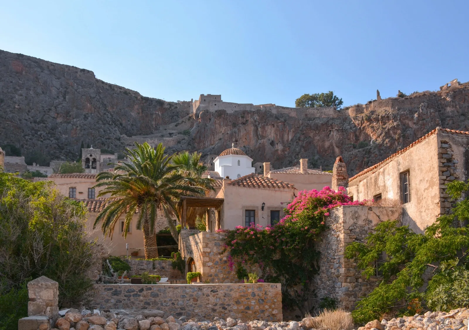 Streetsvillagemonemvasia 1600x1125